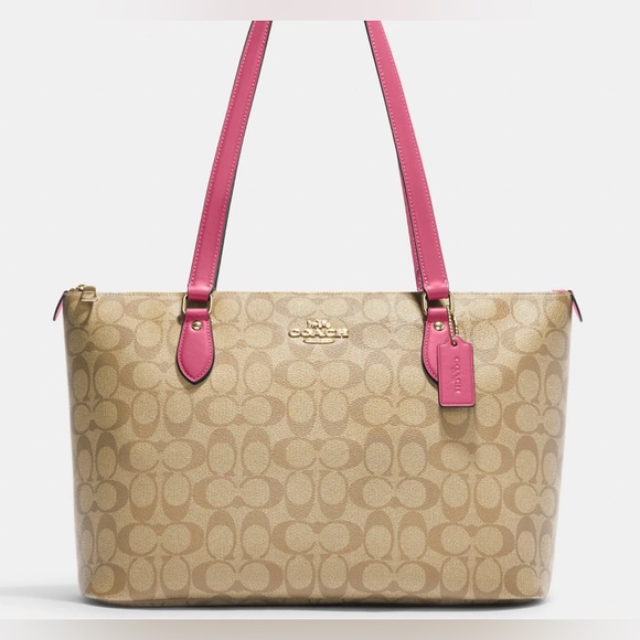 Coach Handbags - Gallery Tote In Signature Canvas